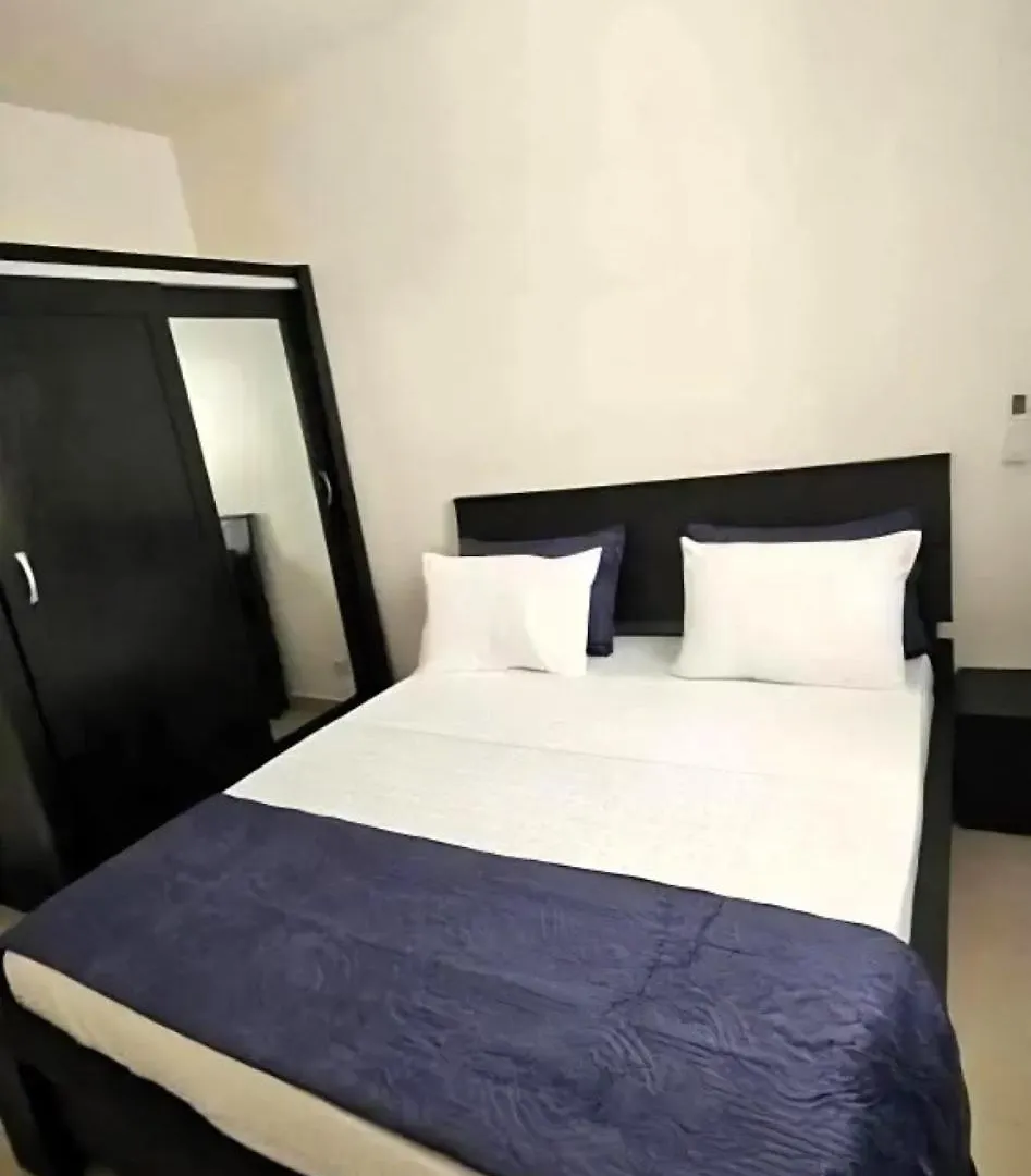 Apartment Appartement 3 Chambres Salon Mamelles Cite Mackiou Faye Baila & Ndjierebi Dakar