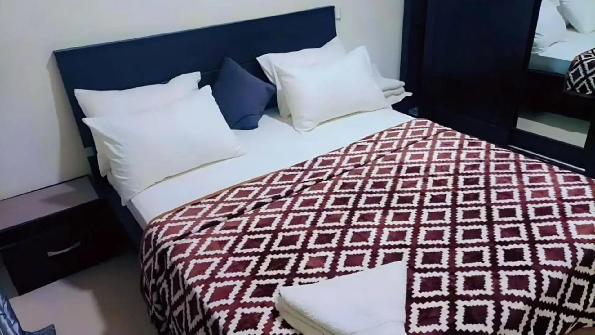 Appartement 3 Chambres Salon Mamelles Cite Mackiou Faye Baila & Ndjierebi Dakar Senegal